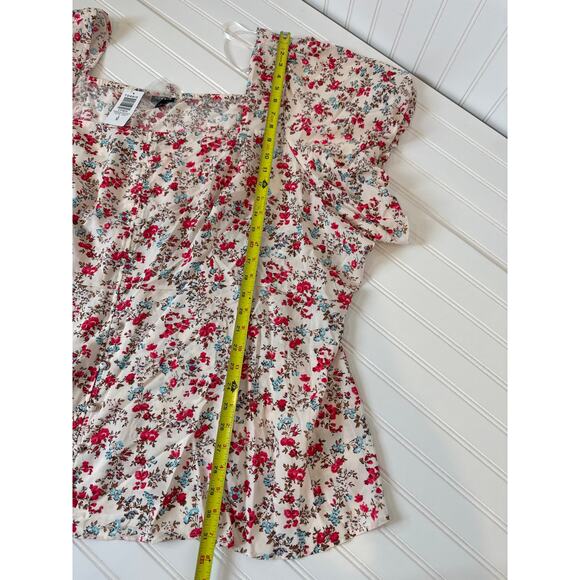 NWT Torrid Peplum Challis Puff Short Sleeve Top Greenhouse Floral Dew Size 6X - Picture 7 of 8